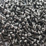 Spojovací materiál gr5 z titanové slitiny pro průmyslový šroub m4x10