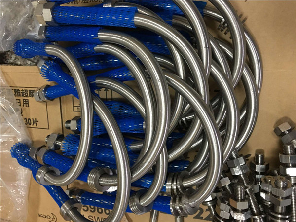 nízká cena trubky z ušlechtilé oceli u šroubu a2, a4