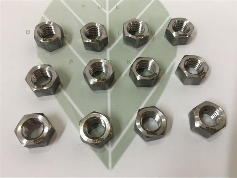 duplex 2205 a182 f51 uns s31803 en1.4462 šestihranný šroub din933